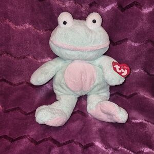 Ty Pluffies Grins The Frog Beanie Baby Plush Toy